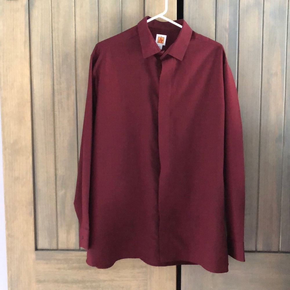 Maroon Men’s size L A+ by SAI dress shirt